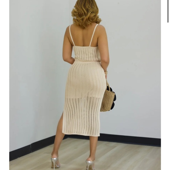 Elegant Cream Knit Skirt - Picture 12 of 12